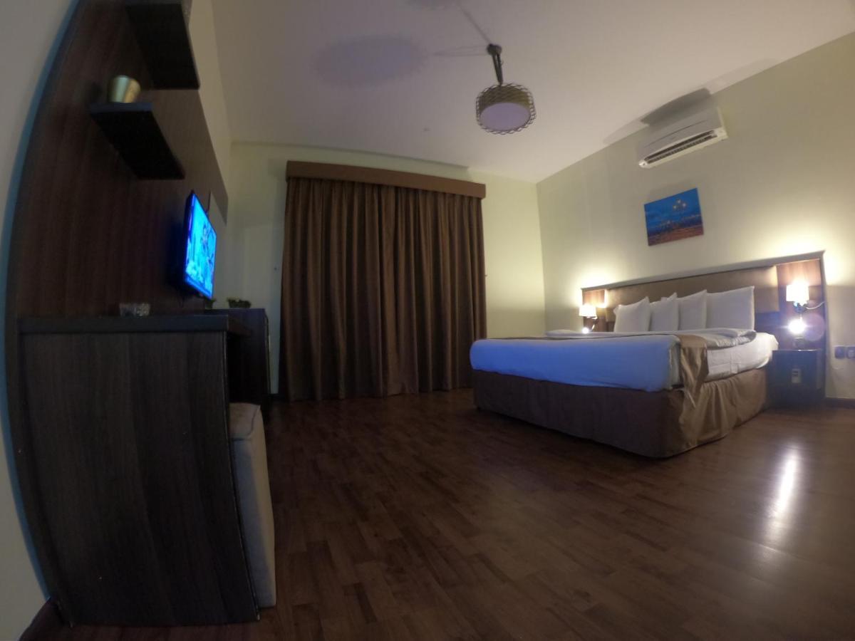 Weekend Hotel & Apartments Muscat Luaran gambar