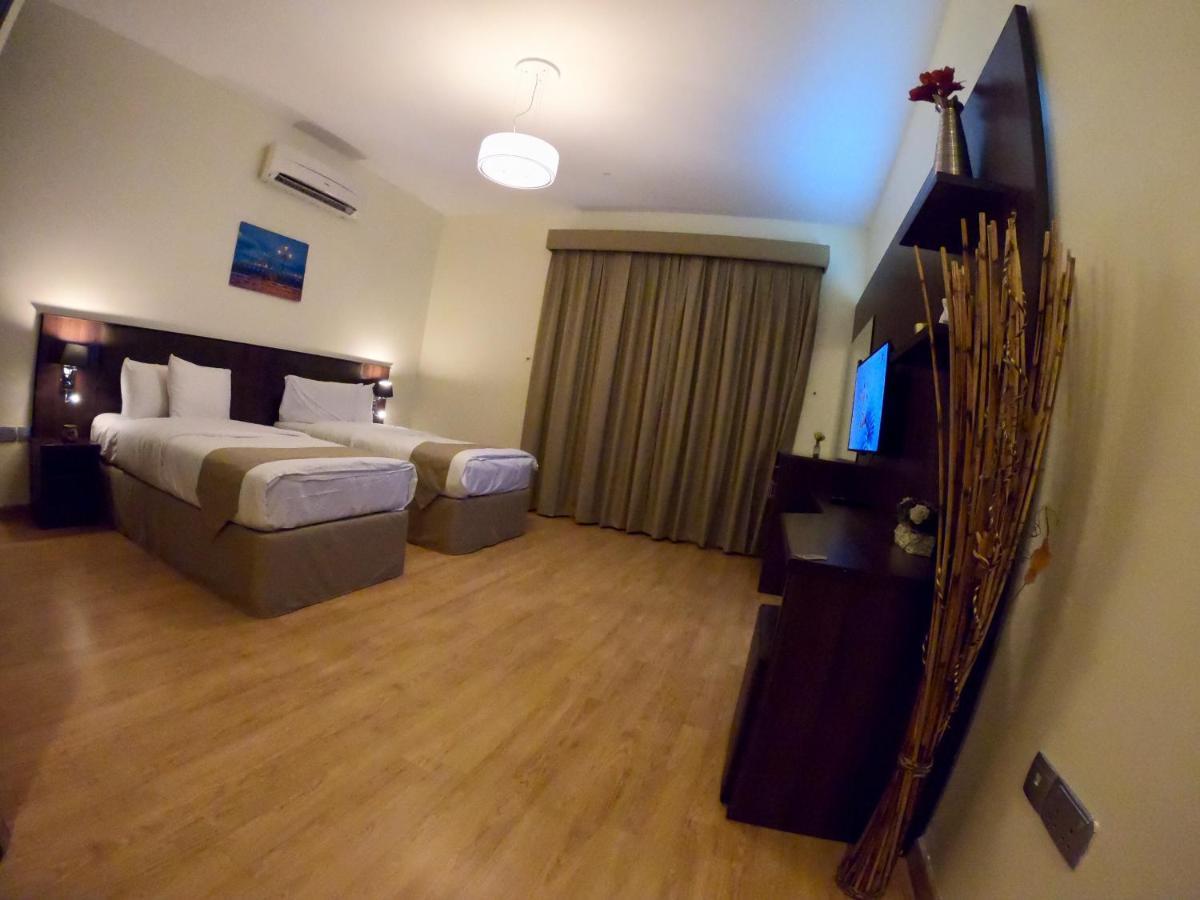 Weekend Hotel & Apartments Muscat Luaran gambar