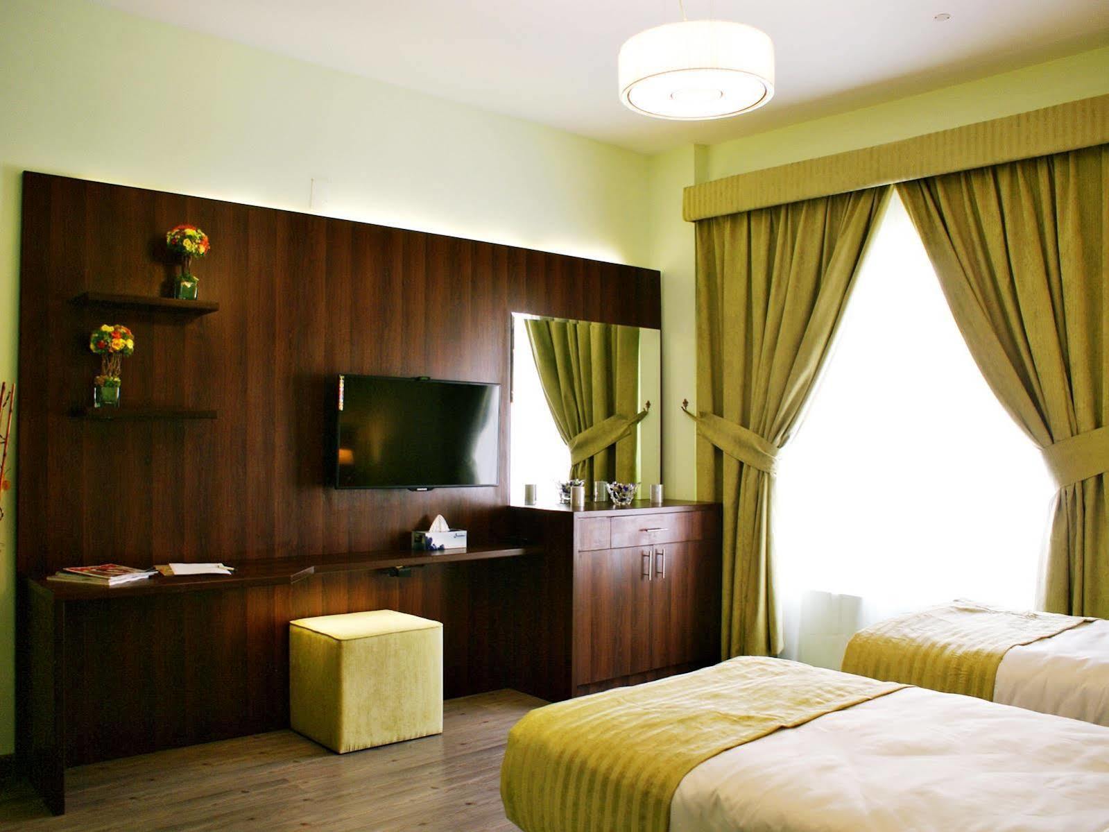 Weekend Hotel & Apartments Muscat Luaran gambar
