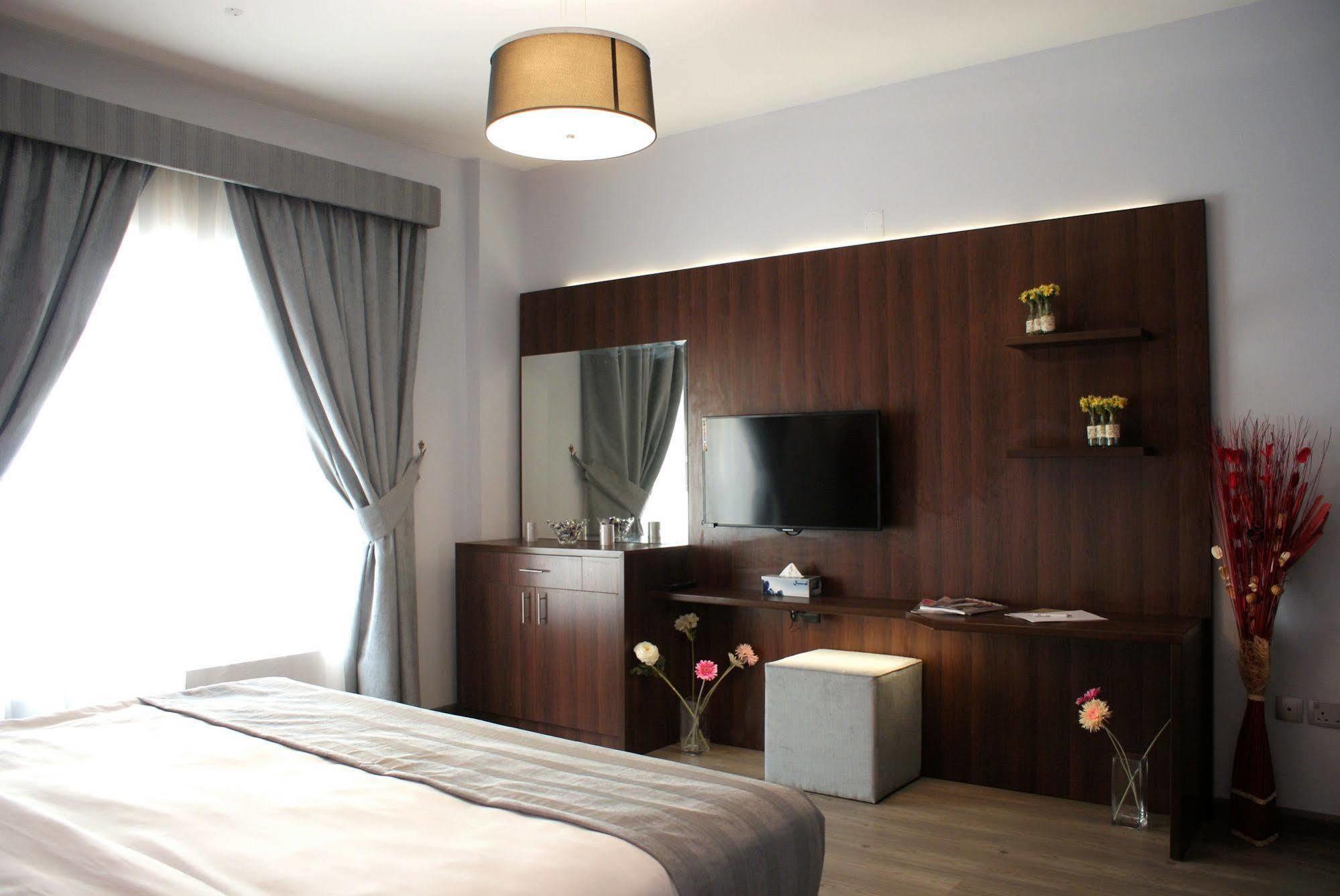 Weekend Hotel & Apartments Muscat Luaran gambar