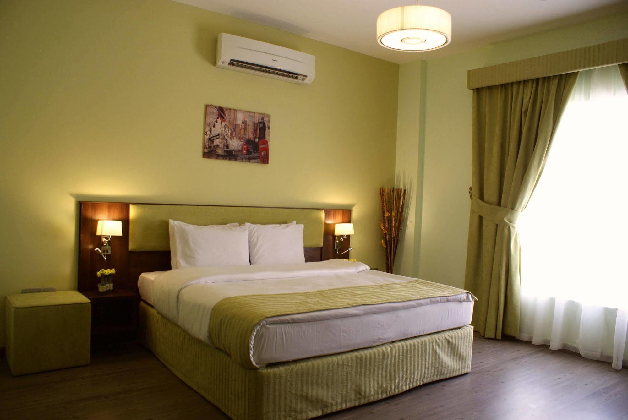 Weekend Hotel & Apartments Muscat Luaran gambar