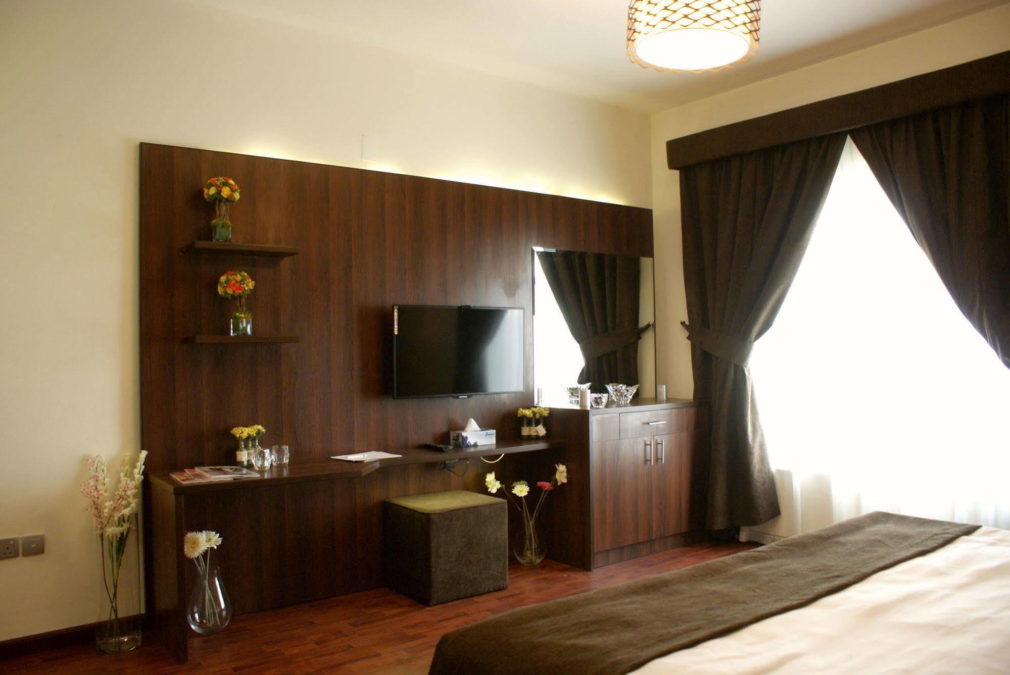 Weekend Hotel & Apartments Muscat Luaran gambar