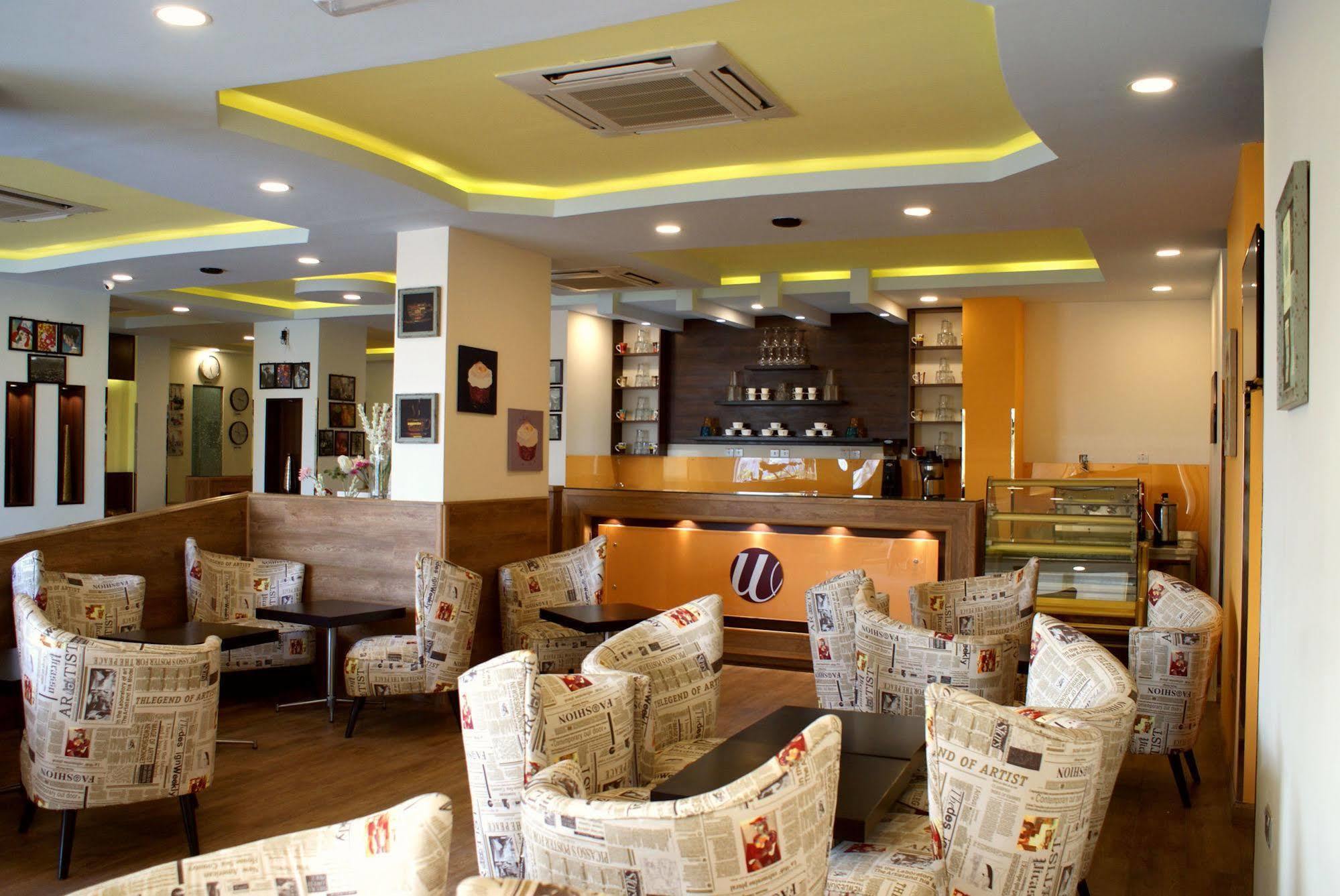 Weekend Hotel & Apartments Muscat Luaran gambar